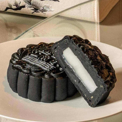 Out of stock! Four Seasons - Charcoal Black Sesame With Mochi - No Logo